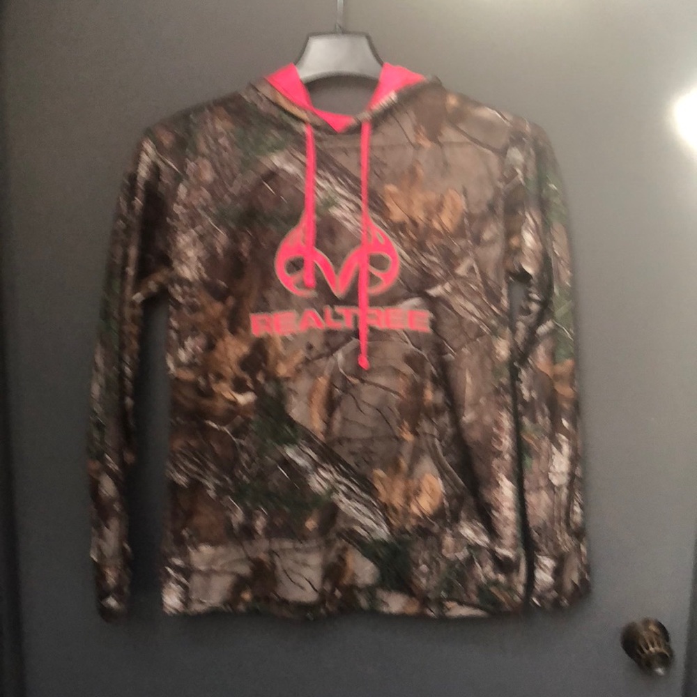 Real Tree camo sweatshirt